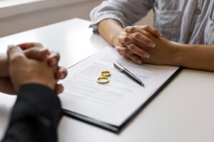 Your roadmap to navigating the divorce process in alberta 300x200